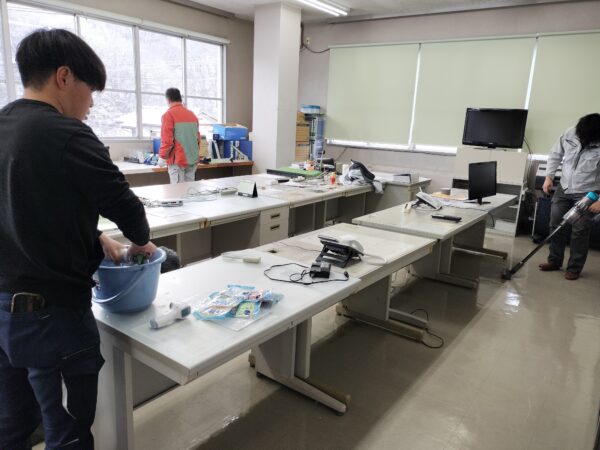 冬の大掃除の様子