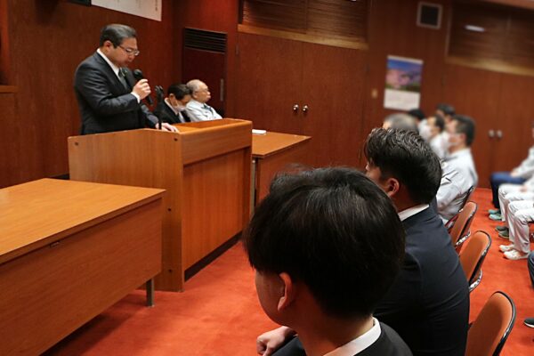 入社式新入社員側から撮った画像。